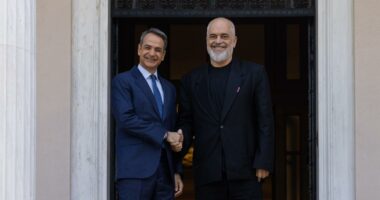 Rama në Athinë, takimi me Mitsotakis: T’i ngremë marrëdhëniet shqiptaro-greke në një nivel të ri