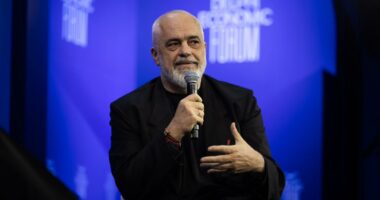 Gjykimi i krerëve të UÇK në Hagë/ Rama tregon çfarë i tha Trump: Hetimet u ngritën mbi një raport fantazish, i sponsorizuar nga rusët