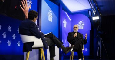 “Shqiptarët po rikthehen në atdhe”, Rama nga Athina: Çdo vit rreth 300 milionë euro të ardhura më shumë, po përmirësohemi