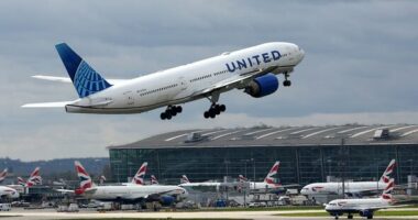 Avionët, karburant deri në maj?/ Kreu i agjencisë së energjisë: Mund të anulohen shumë fluturime