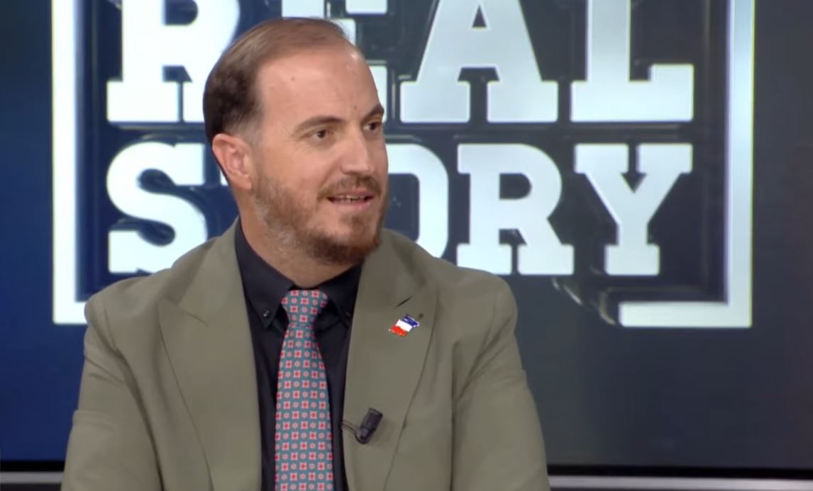 VIP at kërkojnë  teleburg   Avokati  Seancat publike   mbrojtje  për të pandehurit