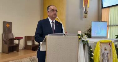 Festa që bashkon shqiptarët/ Presidenti e kryeministri përcjellin mesazhe për besimtarët e krishterë