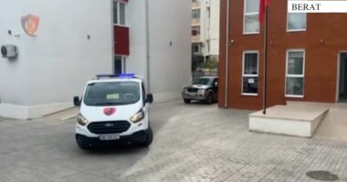 Shisnin kokainë, arrestohen 3 të rinj në Berat! Në kërkim 2 të tjerë