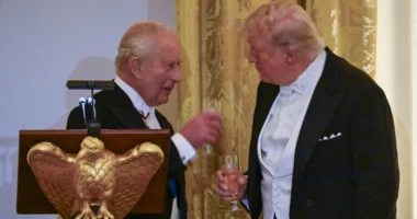 Batuta diplomatike në Shtëpinë e Bardhë, Mbreti Karli III në takimin me Trump: Pa britanikët do të flisnit frëngjisht