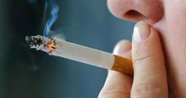 Britania miraton ligjin që ndalon cigaret për brezin e lindur pas 2008-s