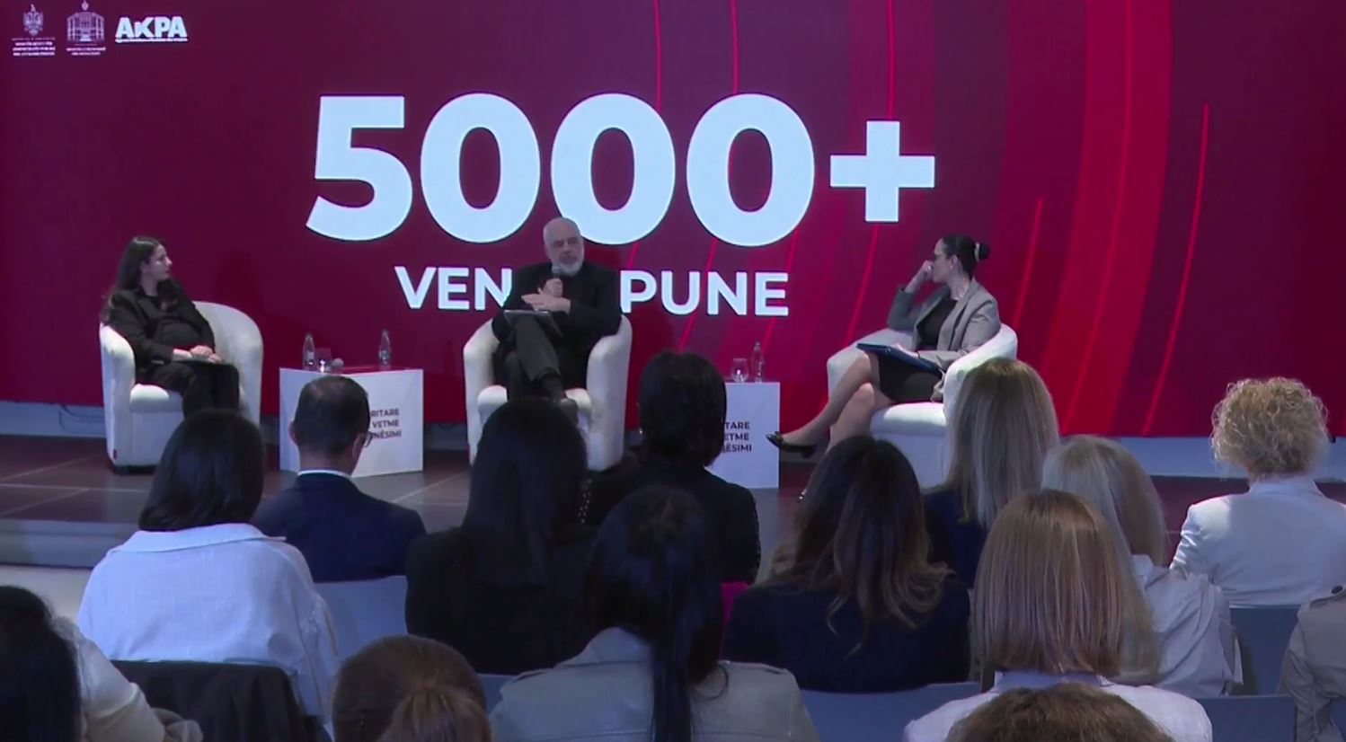 Vende të lira pune në administratën publike  Rama  Hedhim poshtë paragjykimet dhe rrisim transparencën