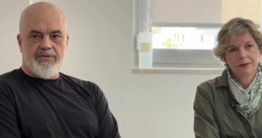 Inspektim spitalit të ri rajonal në Lezhë/ Rama: Në vijim do të ketë rritje pagash për mjekët