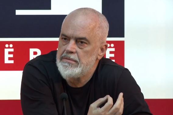  Molotovarët pengojnë sa të munden Shqipërinë   Integrimi  Rama  Askush nuk ia ka bërë këtë vendit të vet