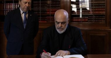 Rama nga Spanja: Shqipëria para pak kohësh një njollë e zezë në hartë, sot një nga destinacionet e preferuara turistike