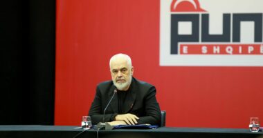 “Problem menaxhimi dhe përpunimi i mbetjeve”/ Rama: Do ngrihet një Task-Forcë mes qeverisë dhe pushtetit vendor