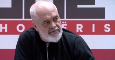 “Deri në 2030, rritja e pensionit do 5-fishohet”/ Rama: Program i posaçëm për familjet me ndihmë ekonomike