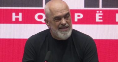 “Yjet e fatit janë bashkuar”/ Rama takim me socialistët: Negociatat i mbyllim në 2027