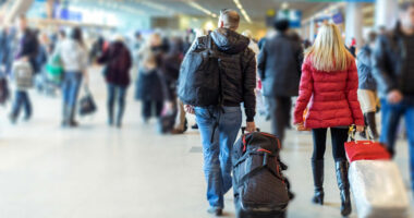 Diaspora shqiptare/ INSTAT: 2.2 milionë shqiptarë, në 2025. Kryesojnë Italia, Greqia ndjekur nga Gjermania e Franca