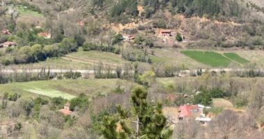 Fortifikimi i Komlikut, vlerë e rrallë arkeologjike/ Lezhë, studiuesit kërkojnë gërmime dhe mbrojtje të monumentit historik