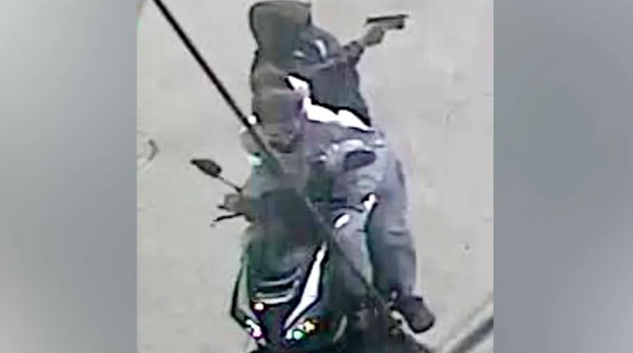 Në vendin dhe kohën e gabuar  foshnja 7 muajshe vritet gjatë përplasjes mes bandave në New York