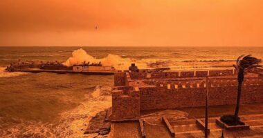 Moti i keq paralizon Greqinë/ Stuhi dhe përmbytje në ishuj, erërat dhe dallgët shkaktuan dëme