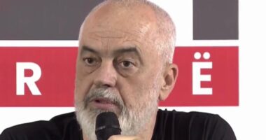 “Miq të huaj më thonë, si ka mundësi”/ Rama: Opozita i turret vendit të vet, ka kërkuar bllokimin e procesit të integrimit