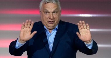 Hungaria heq veton për Ukrainën/ Ambasadorët e BE miratojnë 90 miliardë euro ndihmë për Kievin