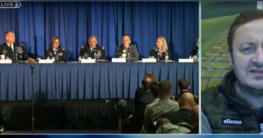 “SHBA politikë largpamëse me Shqipërinë”/ Mahmutaj: Berishës nuk do i hiqet “non grata” asnjëherë