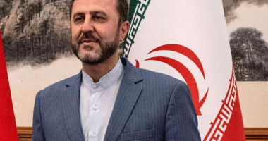 Trump kërcënon me ura dhe centrale, Teherani paralajmëron për pasojat ligjore