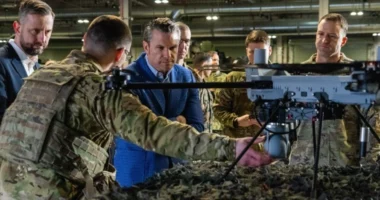 Hegseth ndryshon rregullin ushtarak të vendosur nga George H. W. Bush