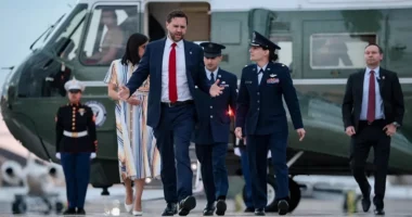 Vance në Budapest në mbështetje të Orbánit, përpara zgjedhjeve parlamentare në Hungari