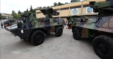 Franca i dorëzon Libanit 39 mjete të blinduara për forcimin e sigurisë