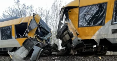 Dy trena përplasen në Danimarkë, disa persona mbesin të lënduar