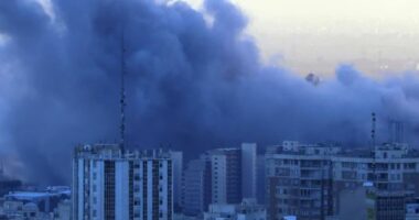 Izraeli, valë sulmesh ndaj Iranit/ Raportohet për 17 viktima, mes tyre fëmijë