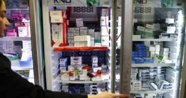 Monedha e Iranit shënon rënie rekorde, teksa lufta e bllokada amerikane po tronditin ekonominë e tij