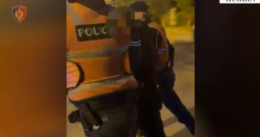 EMRI/ Arrestohet 30-vjeçari në Laç, kapet me armë zjarri në makinë