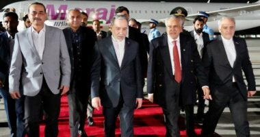 Ministri i Jashtëm i Iranit mbërrin në Pakistan/ Teherani: Nuk është planifikuar takim me delegacionin amerikan