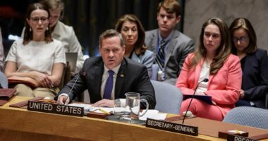 SHBA: Ngushtica e Hormuzit është shumë rëndësishme, nuk mund të përdoret si peng