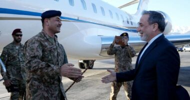 Shefi i ushtrisë së Pakistanit mbërrin në Teheran, plane për bisedime të mëtejshme SHBA-Iran