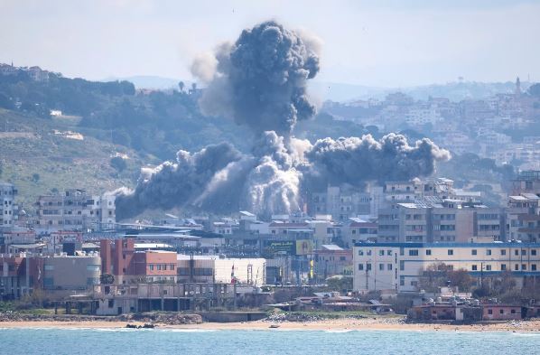 Ushtria izraelite lëshon paralajmërime për evakuim për banorët në Liban