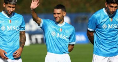 Luis Hasa, e ardhmja “mister”/ Sulmuesi i ri shqiptar pritet të kthehet te Napoli gjatë verës