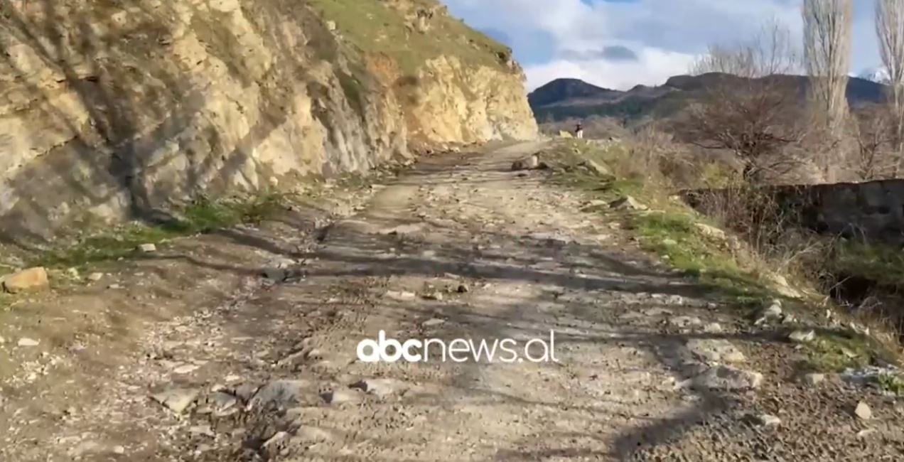 Pamje nga vendngjarja  Gjenden pa jetë dy emigrantë në malin e Kamenicës  reagon Policia