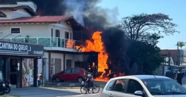 VIDEO/ Rrëzohet një avion në Brazil, humbin jetën katër persona
