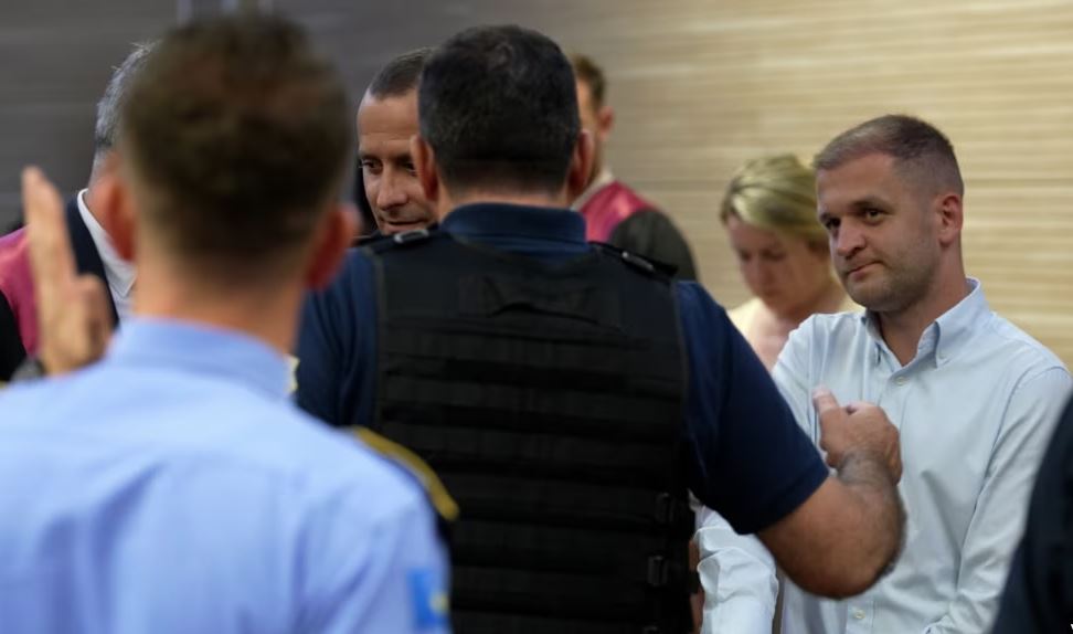 Vrasja e Liridona Ademajt: Murseli e Plava dënohet me burgim të përjetshëm, Kokalla me 30 vjet