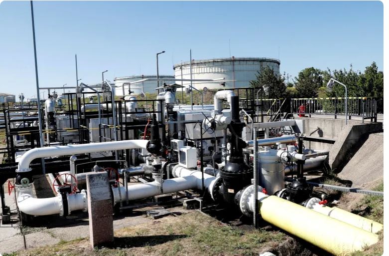 Ukraina riparon tubacionin e naftës të dëmtuar nga lufta  Zelensky  Gati ta vëmë në funksion