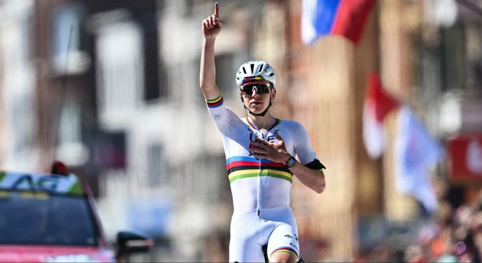 Pogaçar mbetet një  kanibal   Numri 1 i botës në çiklizëm fiton Monumentin klasik të radhës