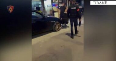 Shisnin fenelina policie/ Zbulonin dy dyqane në Tiranë, arrestohen 2 persona