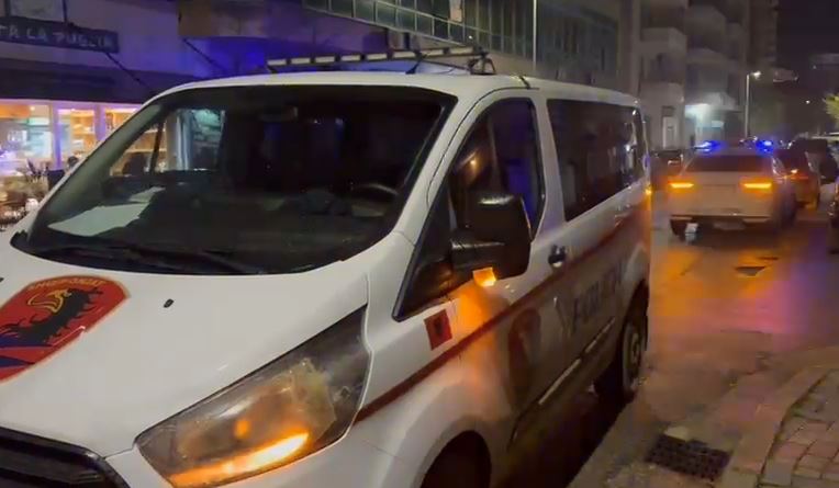  Hajde se kam vrarë mamanë   Telefonata e pazakontë alarmon Policinë në Vlorë  çfarë u konstatua pas kontrolleve