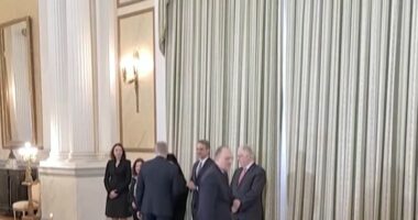 Dorëhiqen tre anëtarë të qeverisë greke / Qeveria nën presion nga skandali me abuzimet me subvencionet në bujqësi