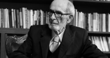 Ndahet nga jeta Rexhep Qosja/ Presidenti Begaj: Një akademik i rrallë iku nga Panteoni