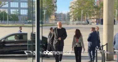 VIDEO/ Rama në Barcelonë, merr pjesë në Samitin “In Defence of Democracy”
