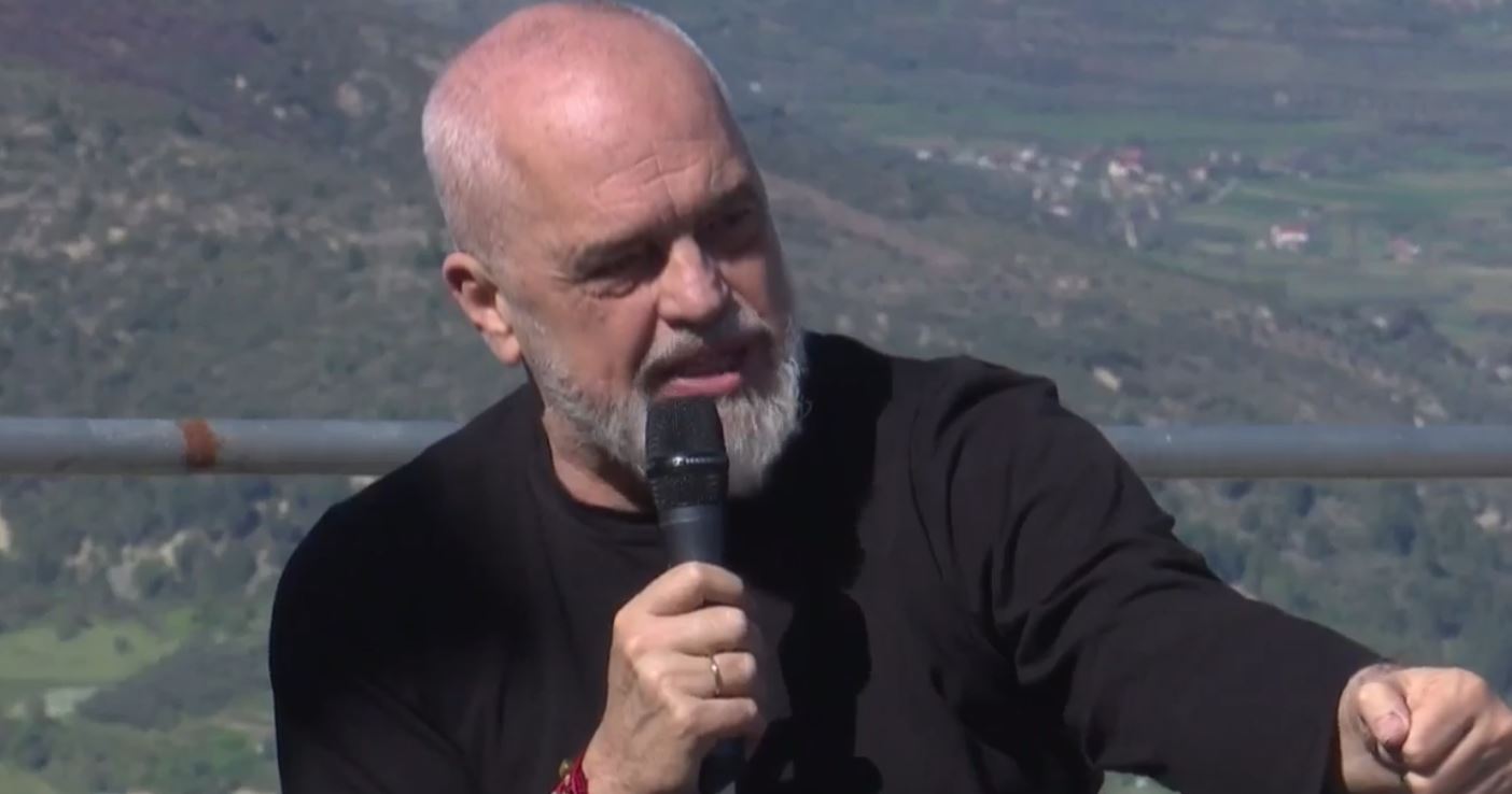 Sipërmarrja e vajit të ullirit  Rama nga Berati   Bashkimi bën fuqinë  në shitje