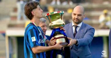 Atalanta fiton me kapitenë shqiptarë/ Gabriel Ramaj ngriti lart trofeun e nivelit U20 tek Atalanta