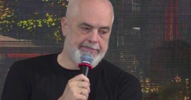 Rama: Janë rritur pagat/ Kryeministri: Ndërtimi ka zhvilluar ekonominë, e neveritshme që e fusin në kornizën e krimit