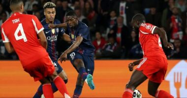 Spektakël në Paris/ Gola dhe emocione në ‘Parc de Princes’